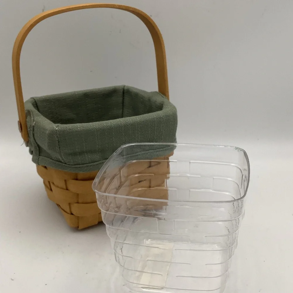 2005 Longaberger Square Handled Basket with Green Fabric and Plastic Liners